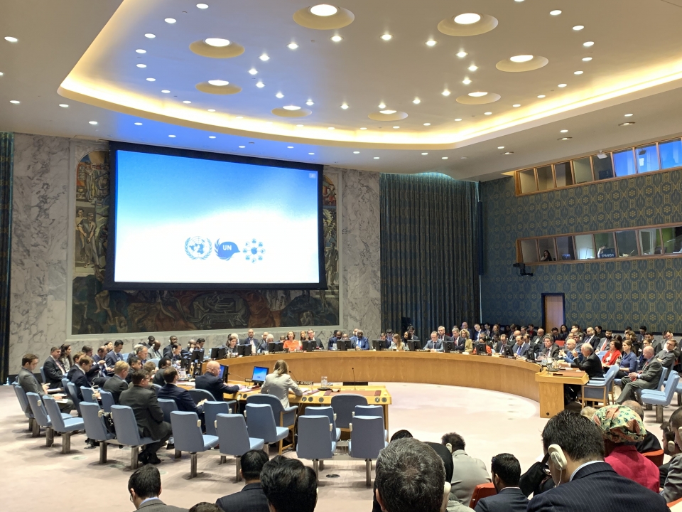 LHQ tiếp tục miễn cấm vận các mặt hàng viện trợ Triều Tiên lhq tiep tuc mien cam van cac mat hang vien tro trieu tien