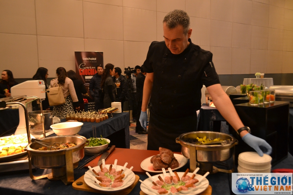 phong van dau bep bi christoph pouls