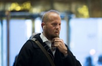 tong thong my chi trich vu kien quy tu thien donald trump