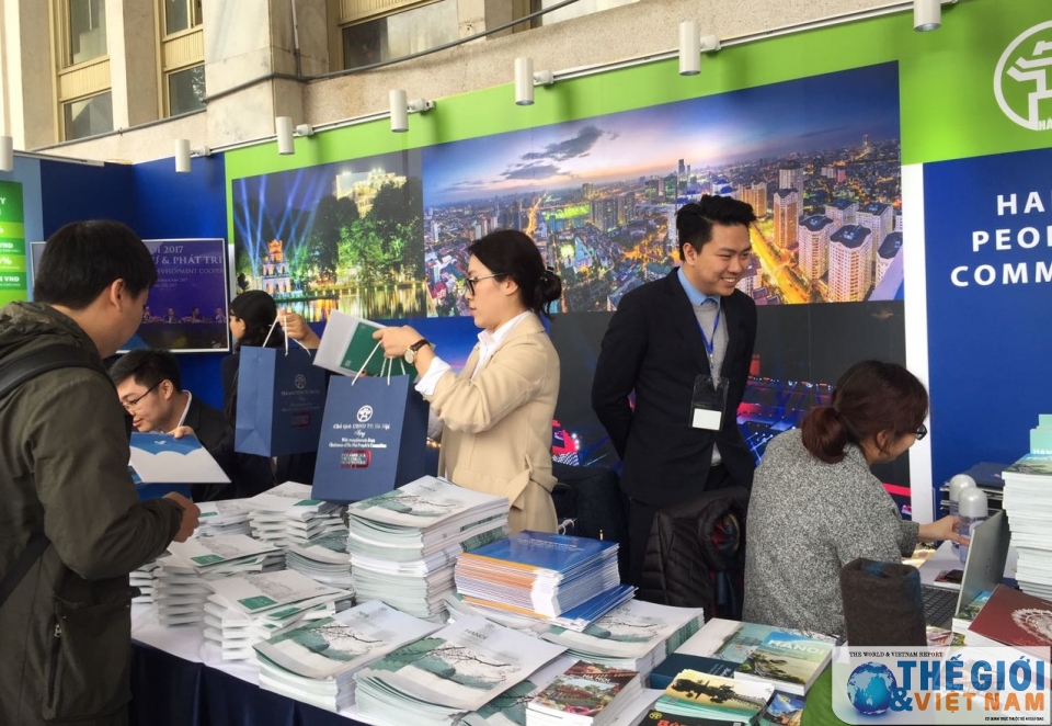 vi sao ha noi tang trong dong gom cho phong vien hoi nghi thuong dinh my trieu