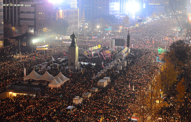 han quoc phan ung cua cac ben sau phan quyet cua toa an hien phap