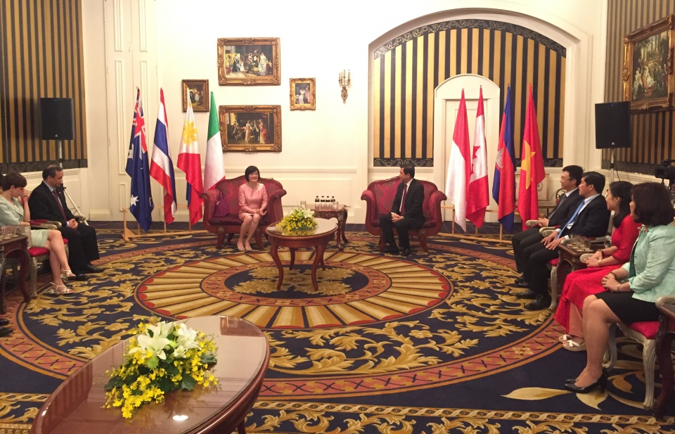 bi thu tinh uy ba ria vung tau gap go ngoai giao doan