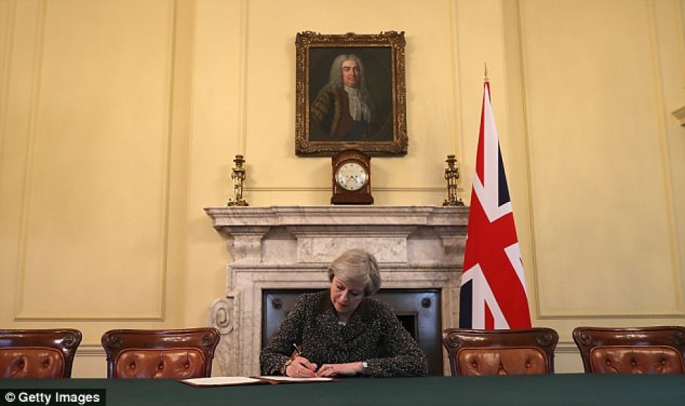 anh san sang chinh thuc khoi dong brexit