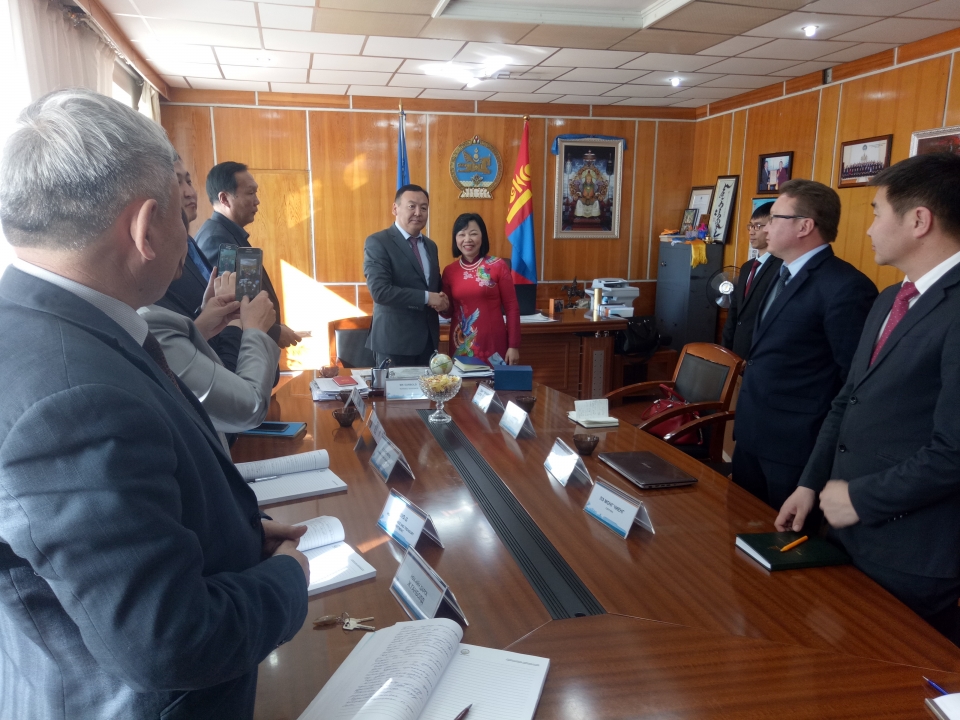 tinh khuvsgul mong co mong muon hop tac voi doanh nghiep viet nam