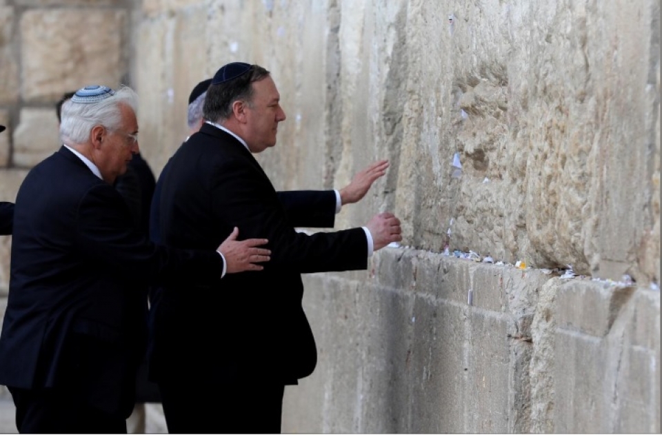 trung dong tien trinh hoa binh mo mit sau qua bom golan