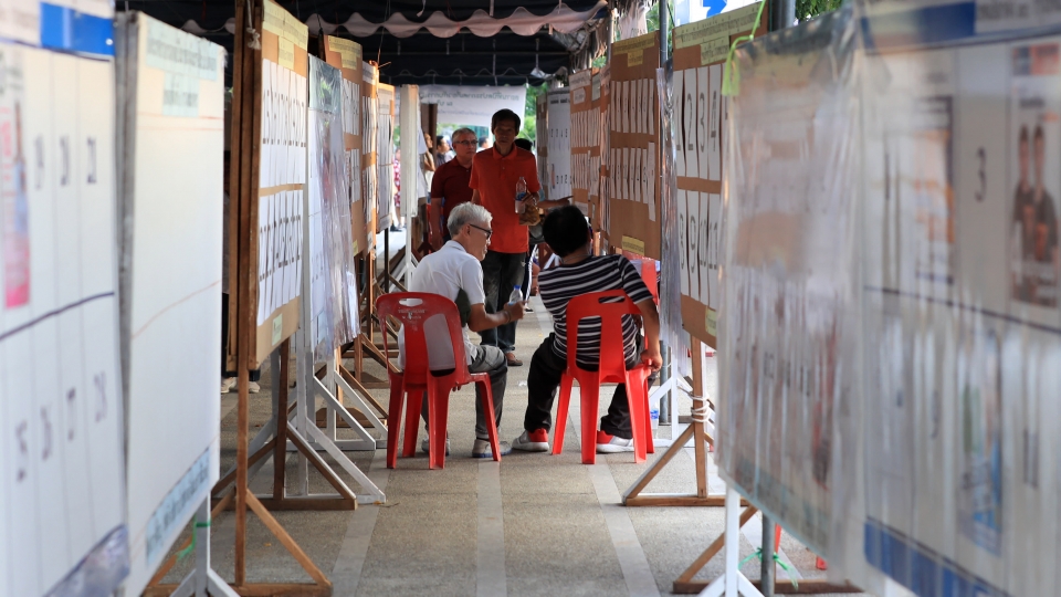 nhung hinh anh dau tien ve cuoc bau cu tai thai lan sang 243