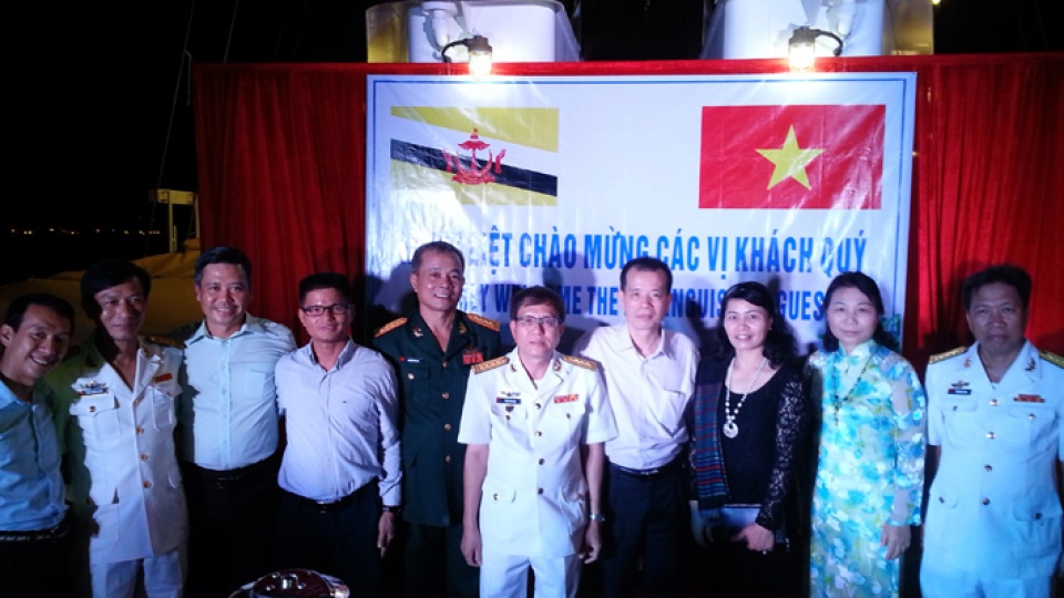 giao luu hai quan viet nam brunei