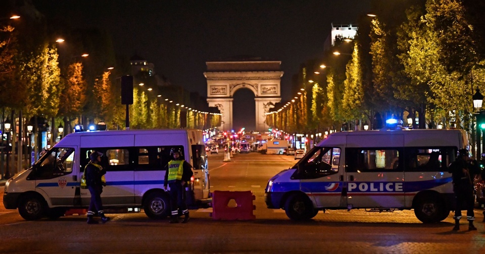 nhung thach thuc lon cho don emmanuel macron