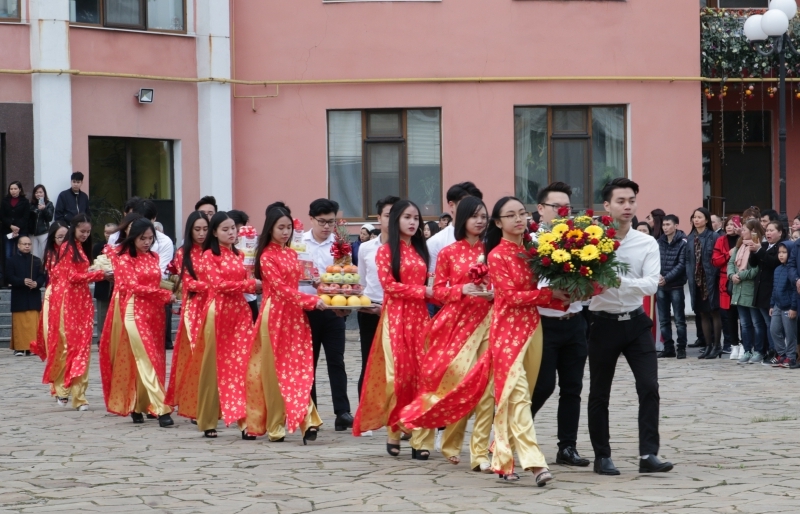 ukraine nguoi viet cung huong ve coi nguon tu kharkiv