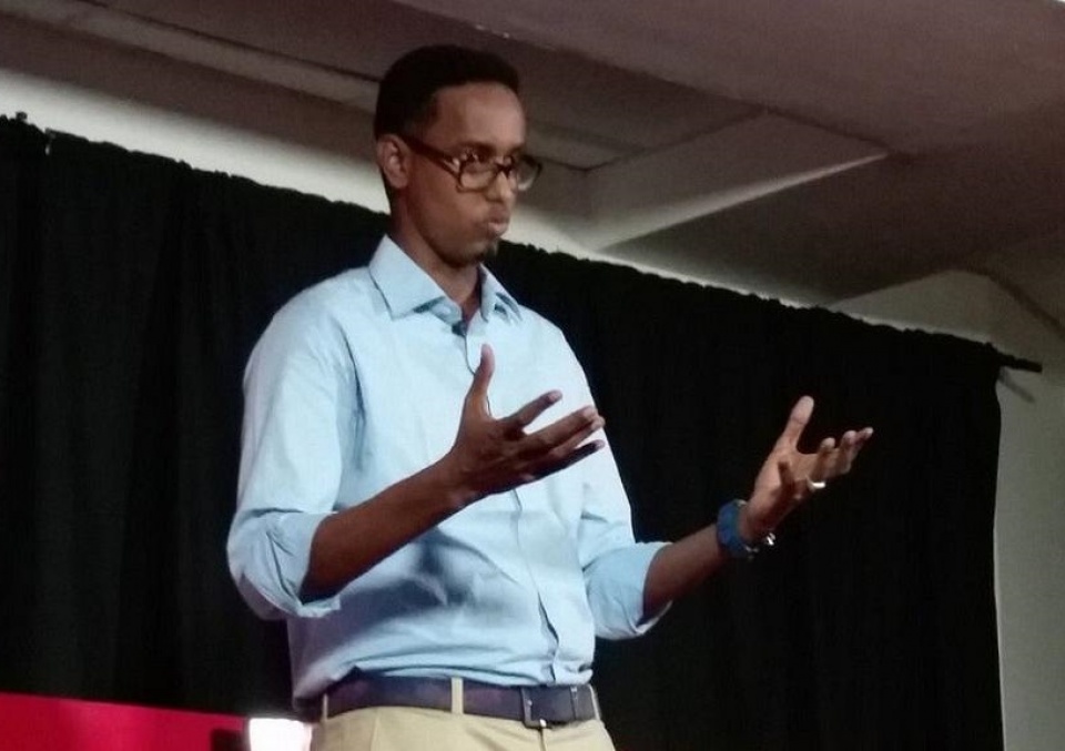 bo truong somalia thiet mang do bi ban nham