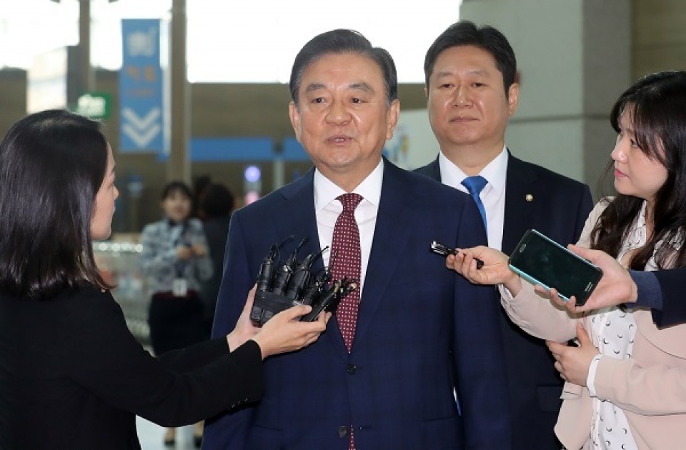 Tổng thống Mỹ tiếp Đặc phái viên tổng thống Hàn Quốc tin nhap 20170518100514