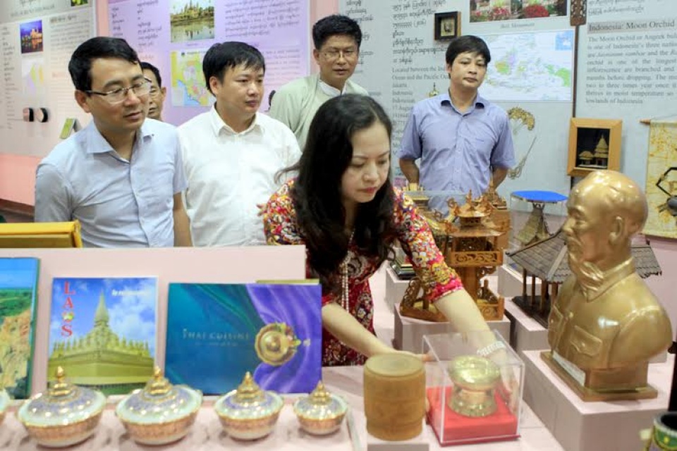 tang anh bac ho cho bao tang quoc gia myanmar