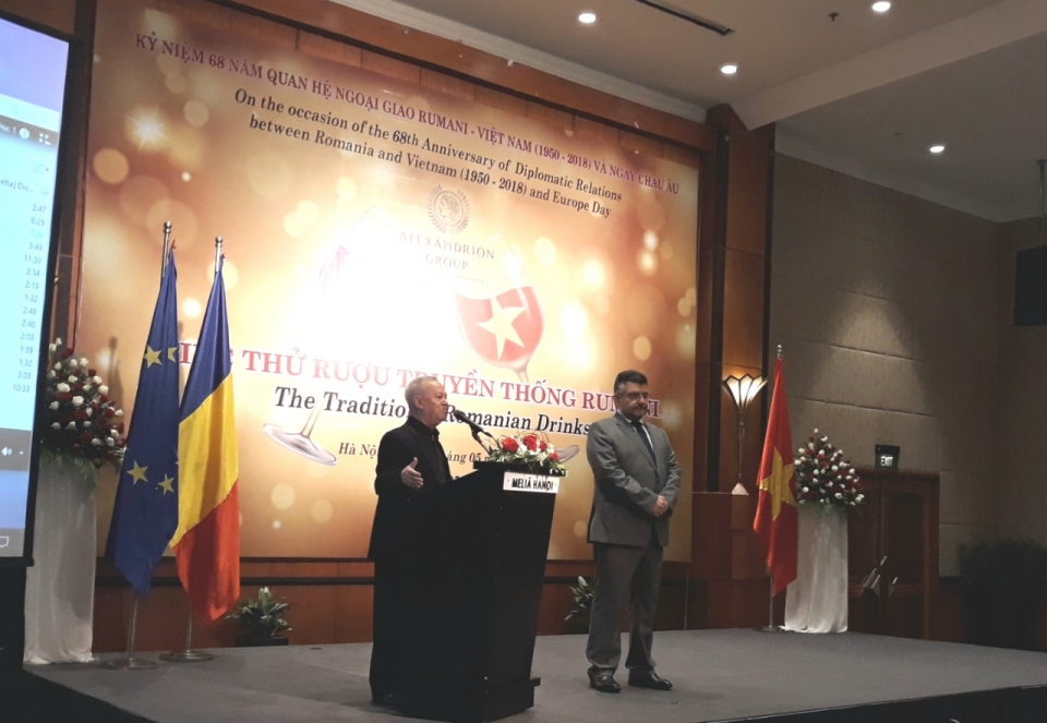 an tuong huong vi nuoc qua rung romania tai ha noi