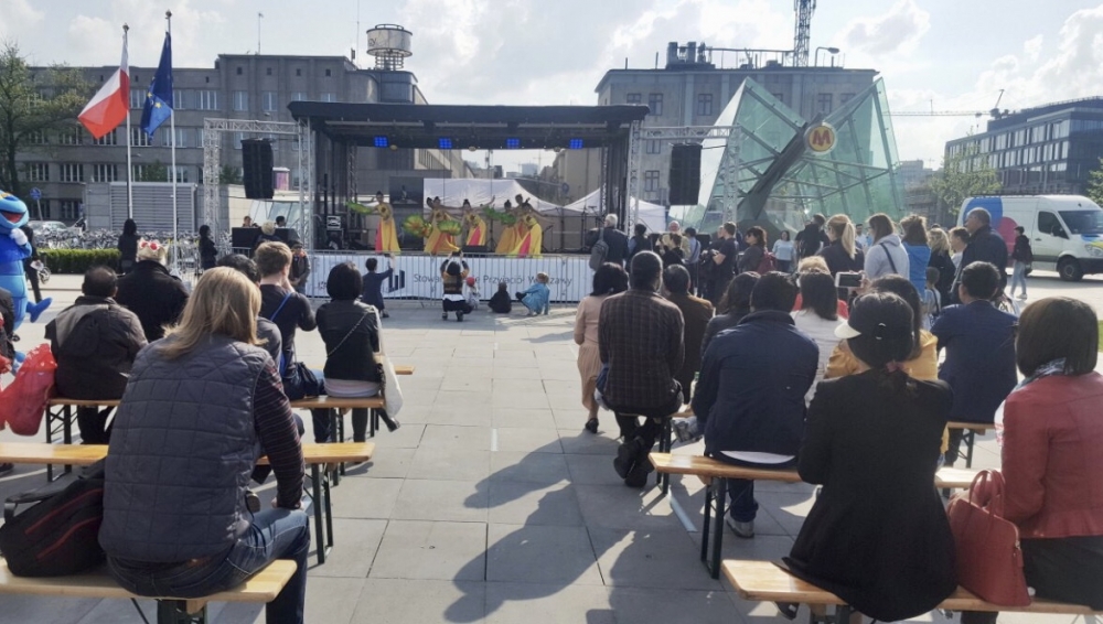 viet nam tham du embassy festival lan thu nhat tai ba lan