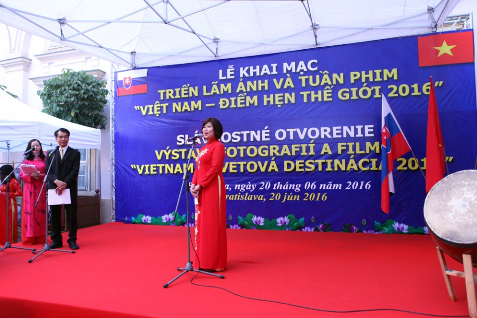 gioi thieu viet nam diem hen the gioi 2016 tai slovakia