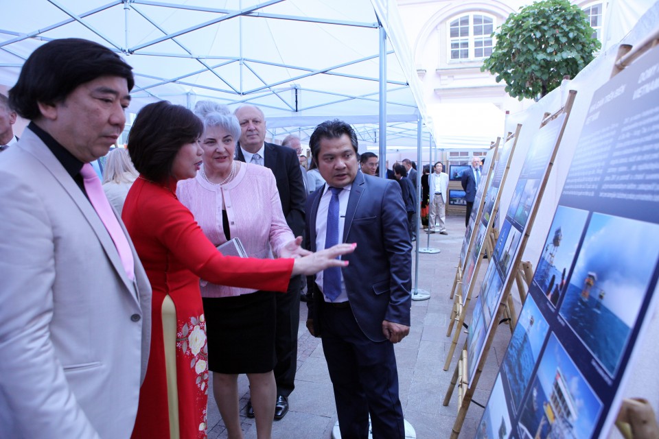 gioi thieu viet nam diem hen the gioi 2016 tai slovakia