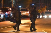 australia xay nha tu dau tien cach ly cac phan tu khung bo