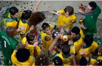 danh bai chile duc lan dau tien len ngoi confederations cup