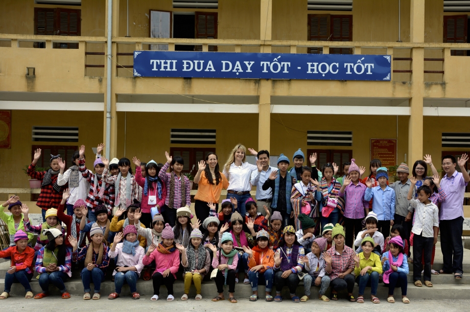 con gai chim phuong hoang ngay tro ve