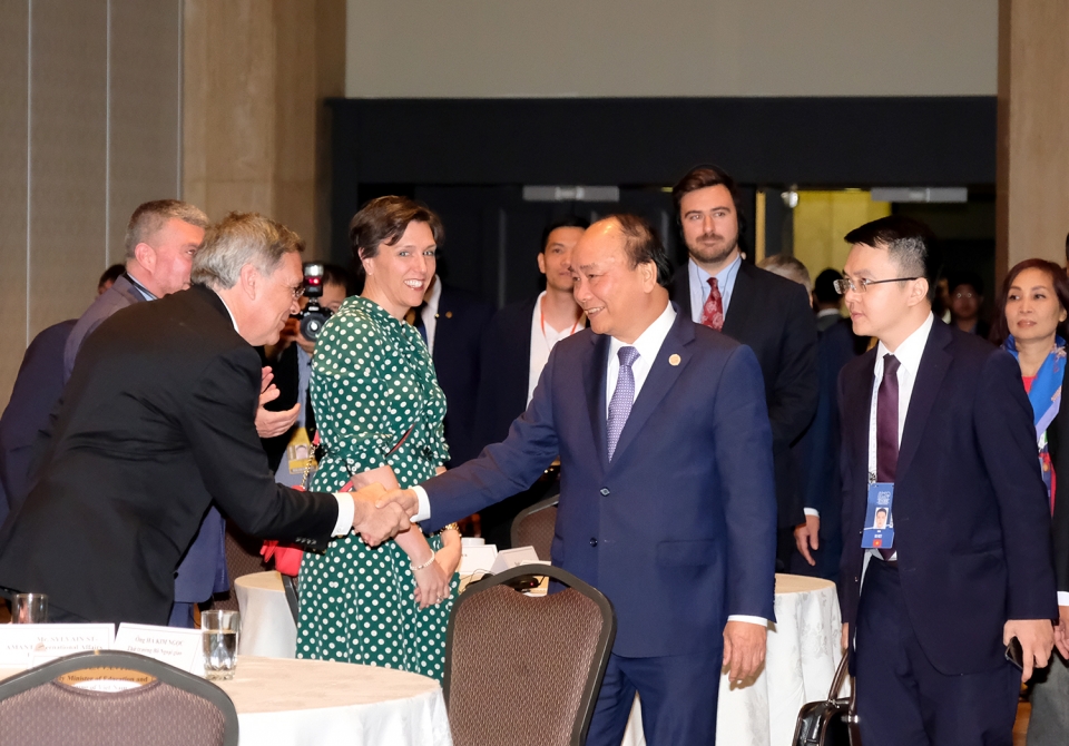 thu tuong du toa dam doanh nghiep viet nam canada