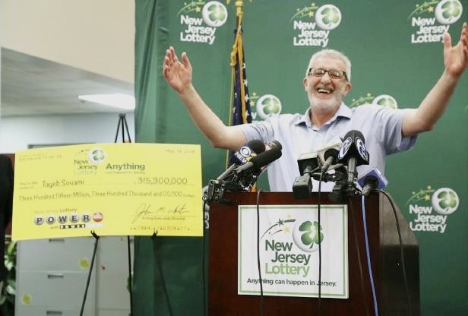 tien tay mua to ve so tu dung trung 7200 ty dong