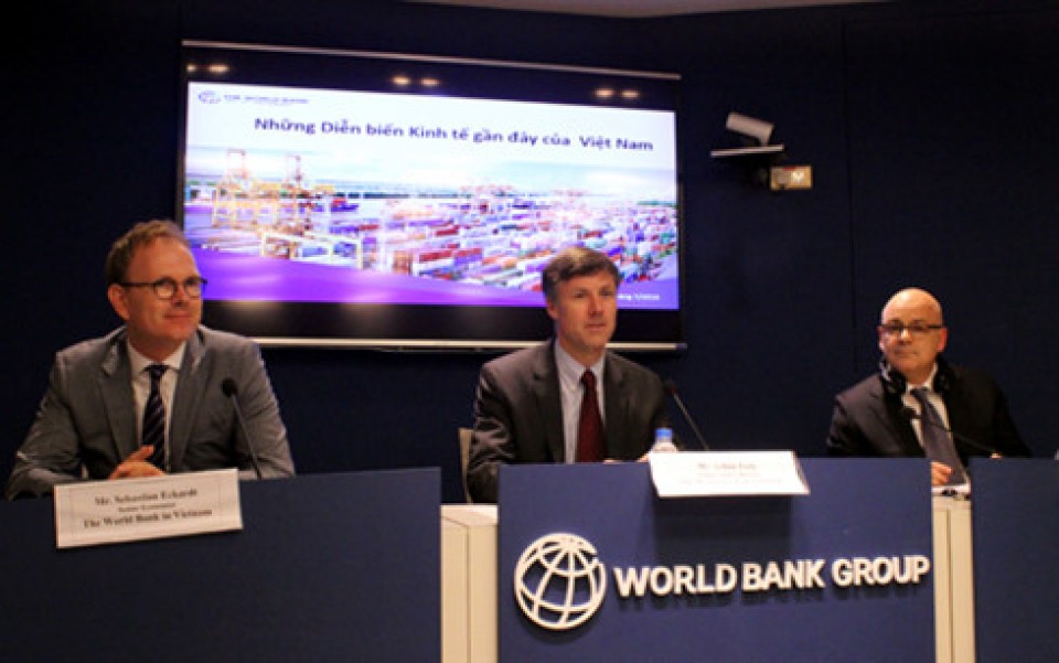 tai co cau nen kinh te chua du de tang nang suat