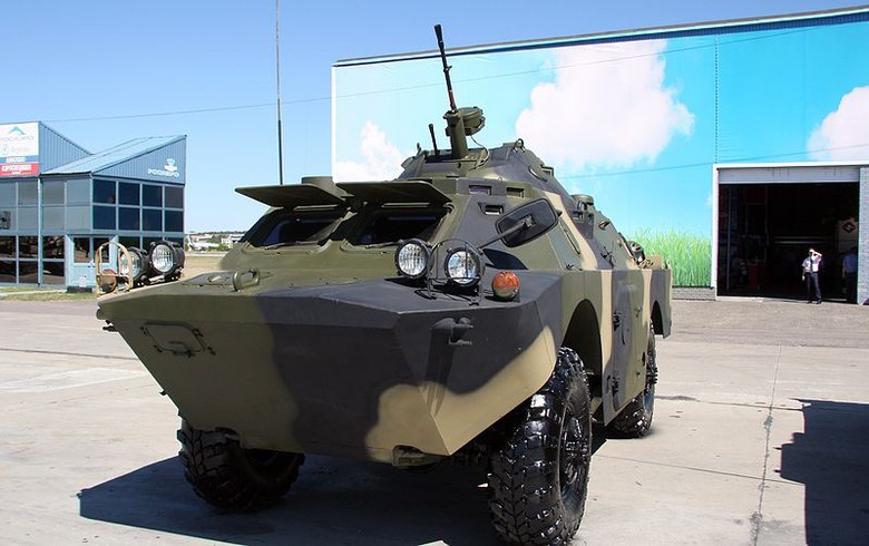 serbia tiep nhan 10 xe boc thep brdm 2 cua nga