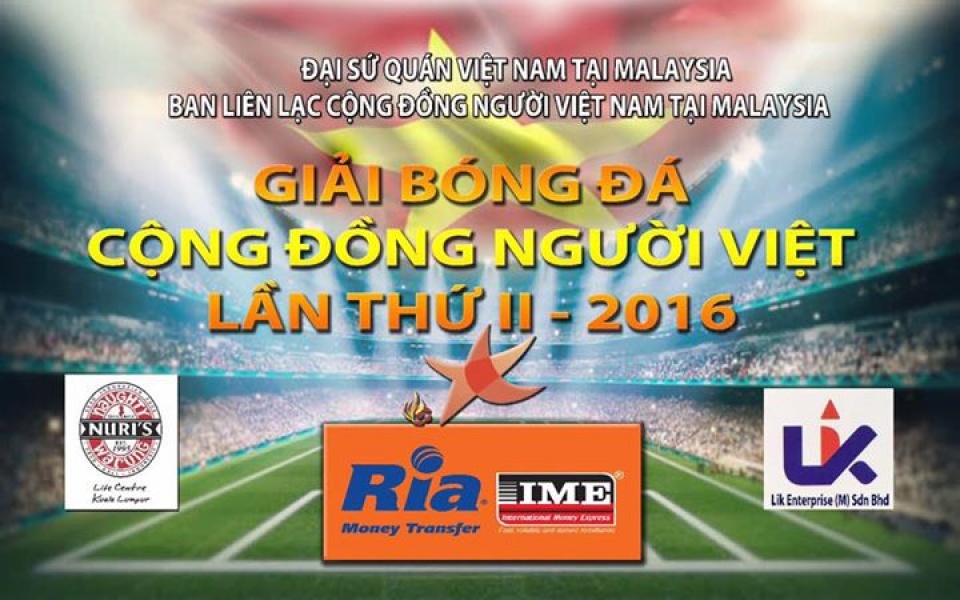 nguoi viet tai malaysia to chuc giai bong da mung quoc khanh