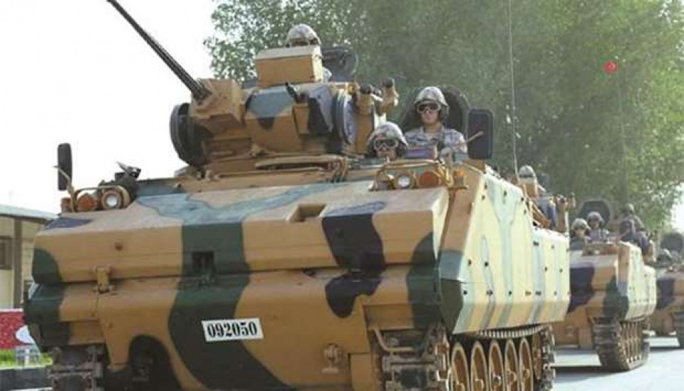 tho nhi ky qatar tien hanh tap tran chung