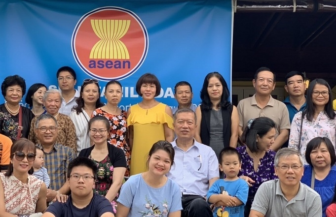 dai su quan viet nam tai hungary chu tri to chuc ngay gia dinh asean asean family day 2019