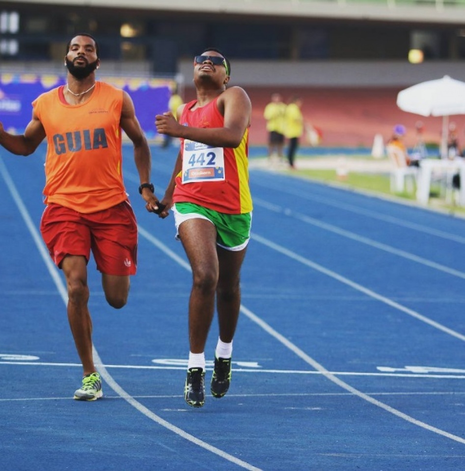 nghi luc phi thuong cua nhiep anh gia khiem thi tai paralympic rio