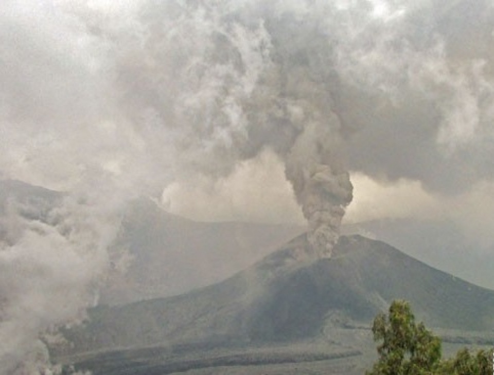 tin van tai nan va hoa hoan nghiem trong tai nepal va dao guam