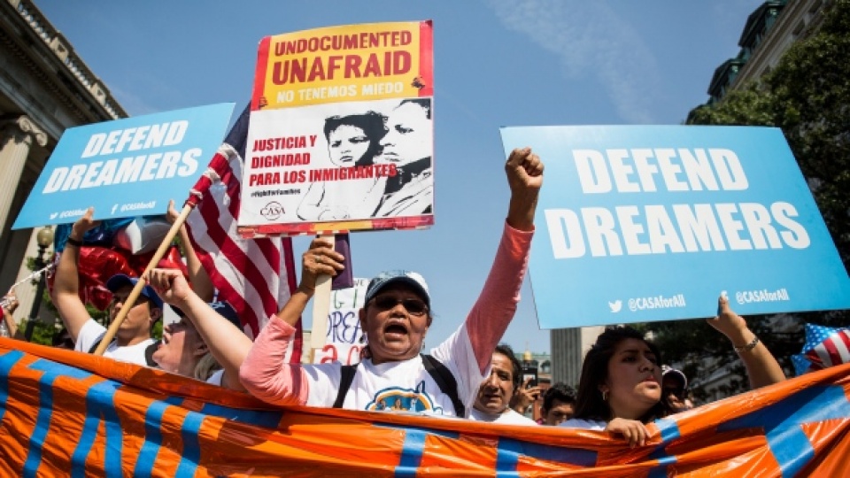 Mỹ: Hàng loạt bang kiện chính quyền Tổng thống Trump vì hủy bỏ DACA tin nhap 20170907105203