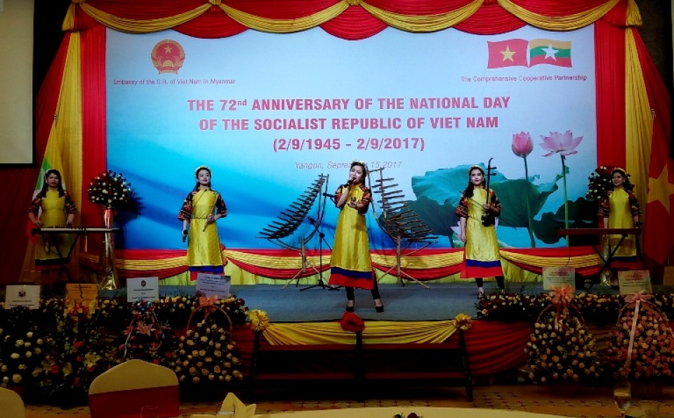 nong am le ky niem quoc khanh viet nam tai myanmar