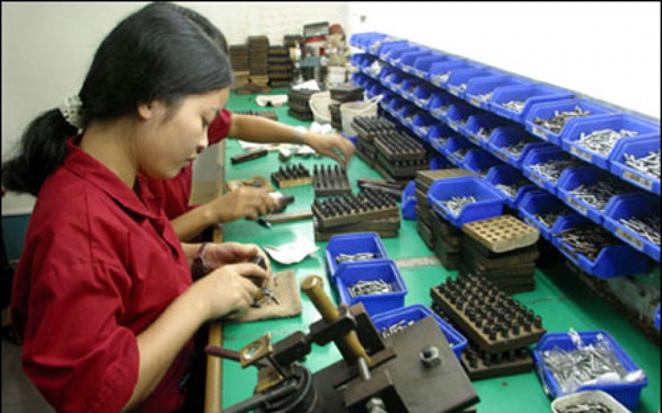 mien thue nhap khau nhieu san pham de phat trien cong nghiep ho tro