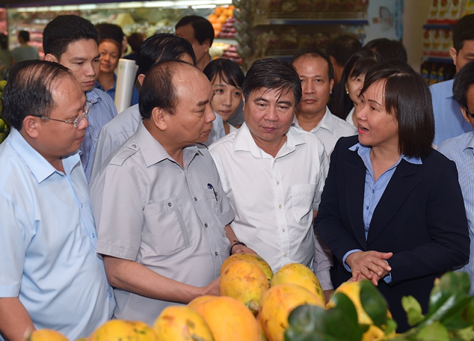 thu tuong kiem tra suat an cong nghiep quan pho binh dan o tphcm