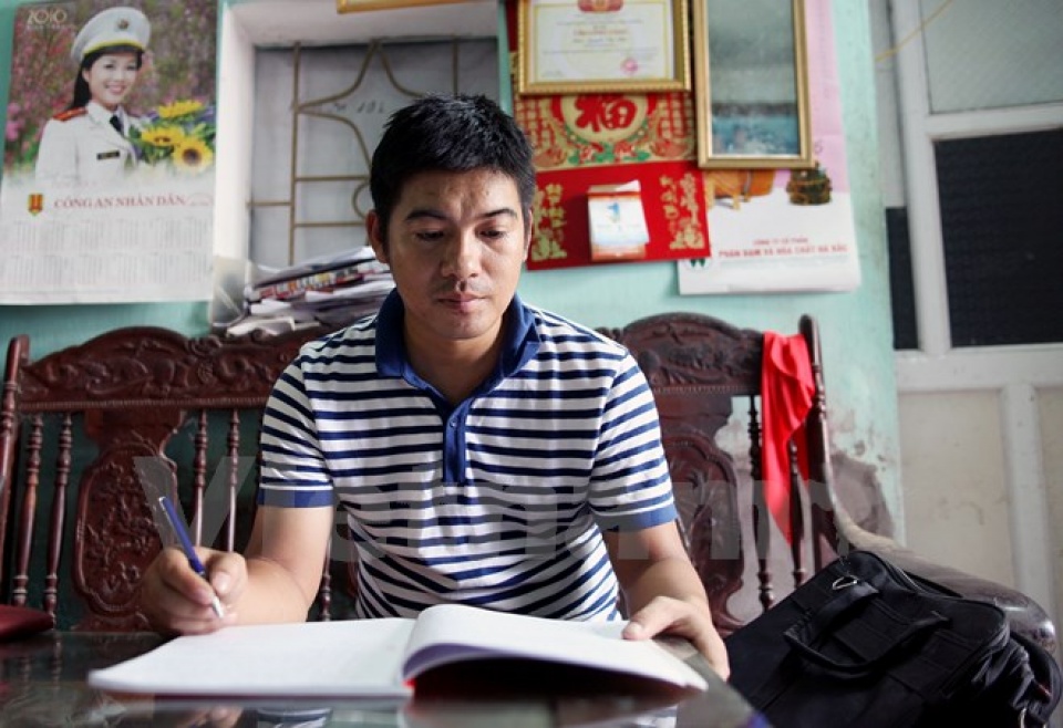 bi thu 8x tranh thu tre gia de gay dung co so dang vung manh