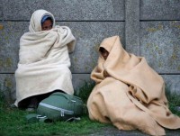 kiem bon tien tu trai ty nan