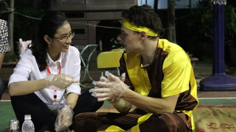 du khach nuoc ngoai tai hien tet trung thu co truyen tai ha noi