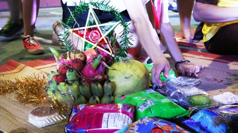 du khach nuoc ngoai tai hien tet trung thu co truyen tai ha noi
