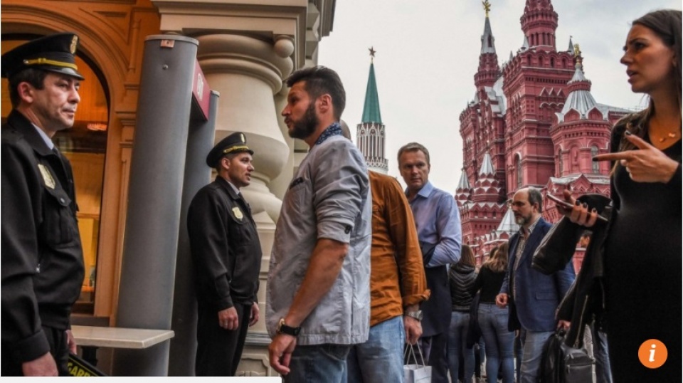 khung bo dien thoai khien gan 1 trieu nguoi o nga phai so tan