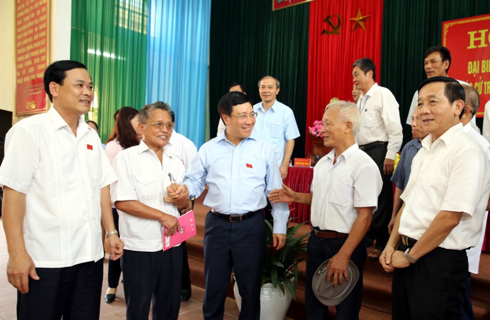 pho thu tuong pham binh minh dang het suc quyet liet trong cong tac can bo