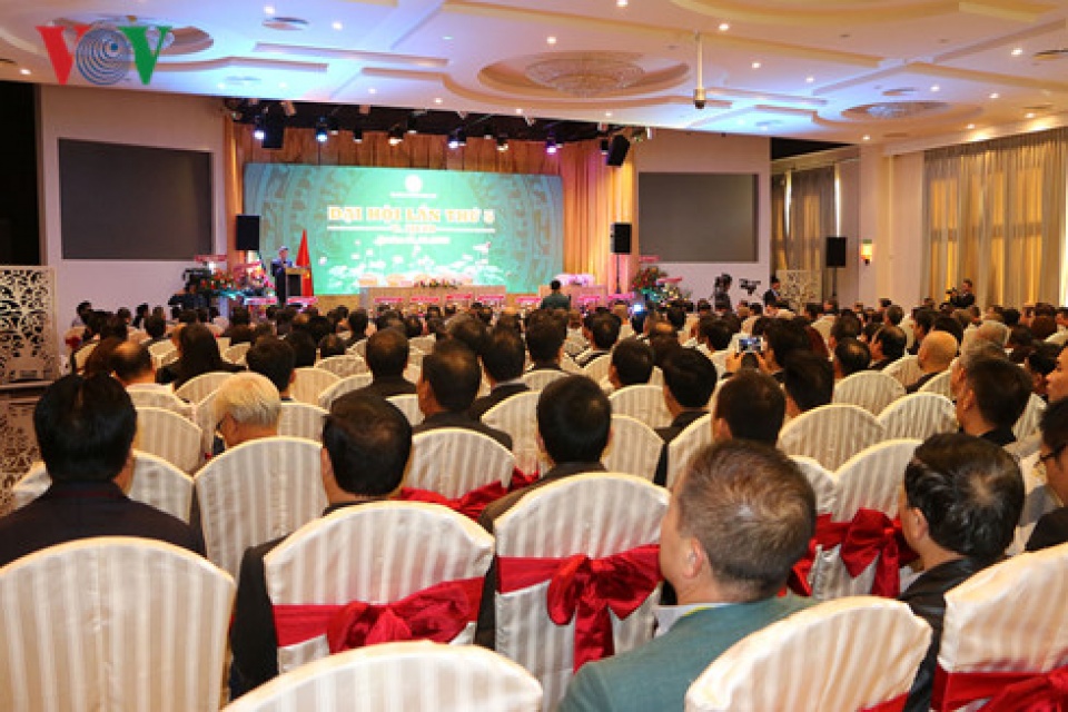 nguoi viet tai czech huong toi muc tieu dinh cu on dinh lau dai