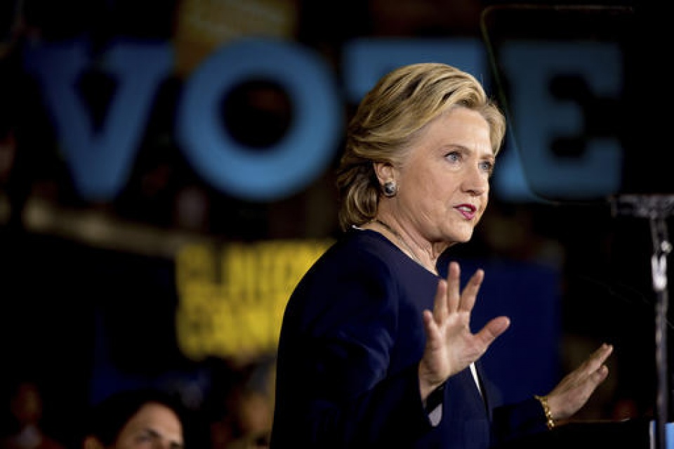 bau cu my can can van nghieng ve ba hillary clinton