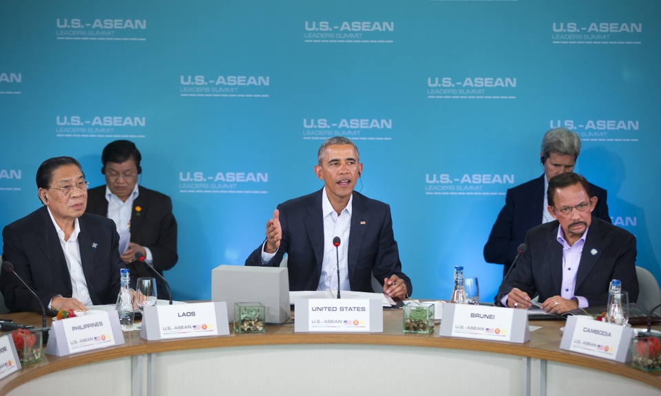 ong trump nen duy tri co chon loc chinh sach voi asean