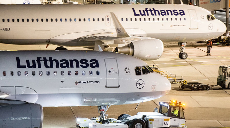 lufthansa huy gan 900 chuyen bay do phi cong dinh cong