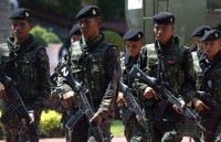 han my nhat bat dau tap tran chung chong ten lua