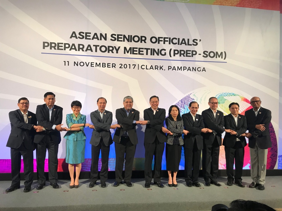 Hoàn tất công tác chuẩn bị cho Hội nghị Cấp cao ASEAN lần thứ 31 hoan tat cong tac chuan bi cho hoi nghi cap cao asean lan thu 31