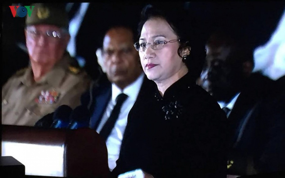 chu tich quoc hoi sang cuba vieng lanh tu fidel castro