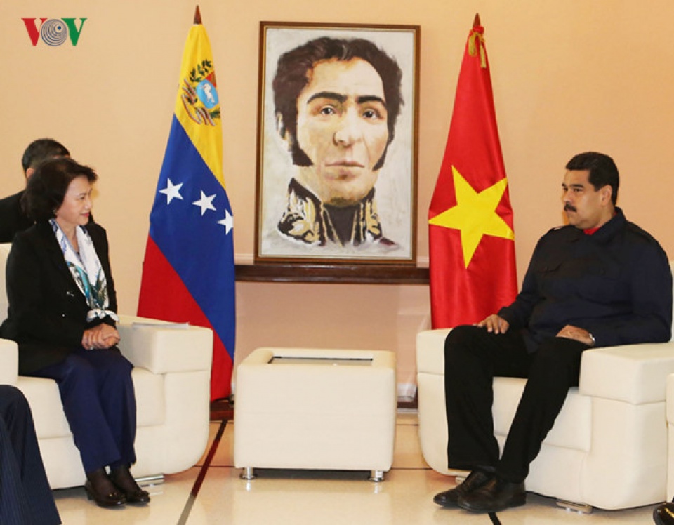 chu tich quoc hoi sang cuba vieng lanh tu fidel castro